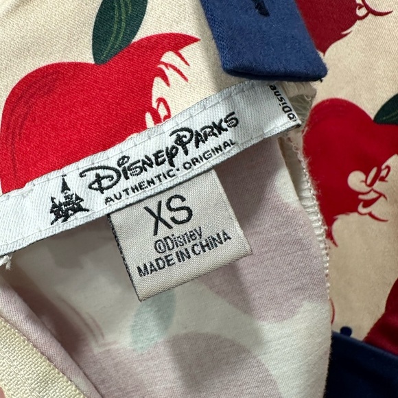 Disney Paris Snow White Dress w/ Apples and Dwarfs Prints - Picture 6 of 7